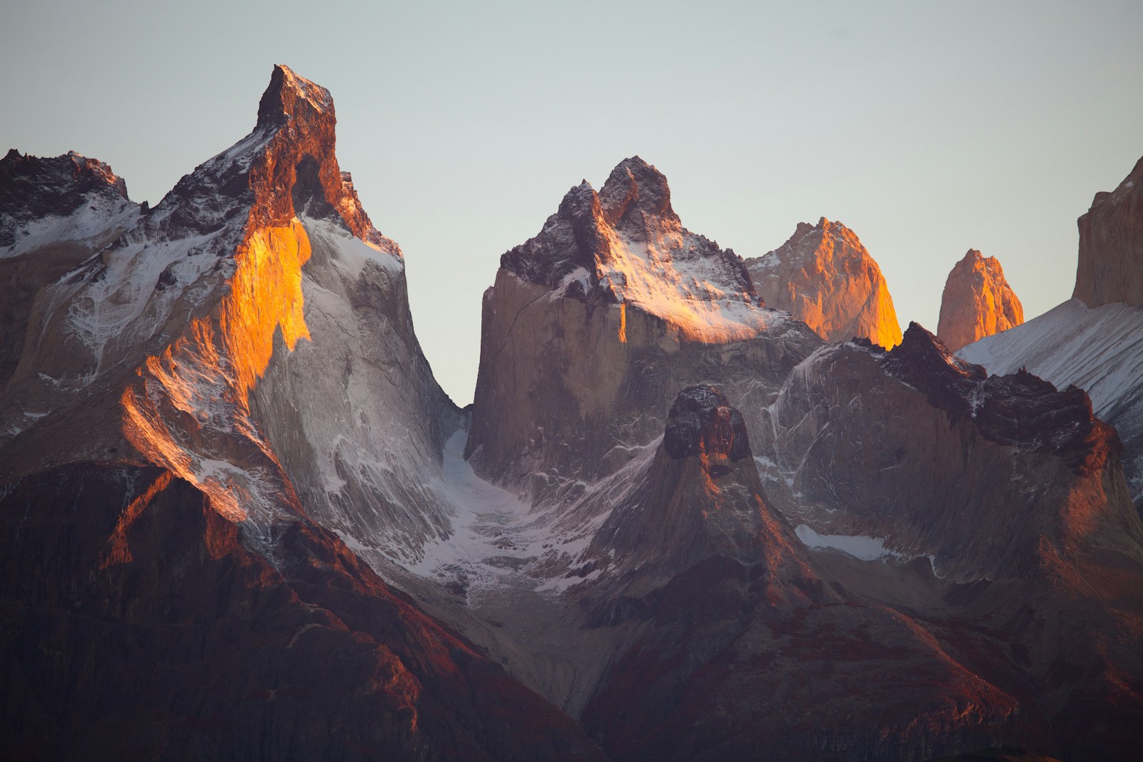 Pasca-Musim Everest 2026: Sherpa dan Pemandu Serukan Reformasi Mendesak